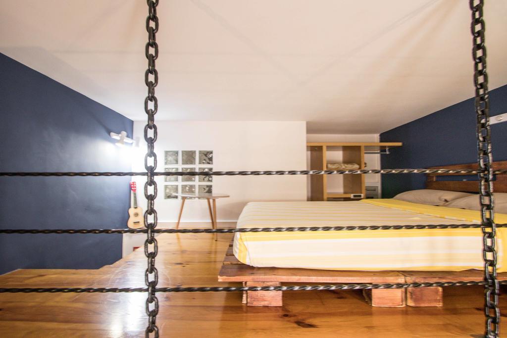 Studio Mezzanine Bleu โรกบรูน-กัป-มาร์แต็ง ภายนอก รูปภาพ